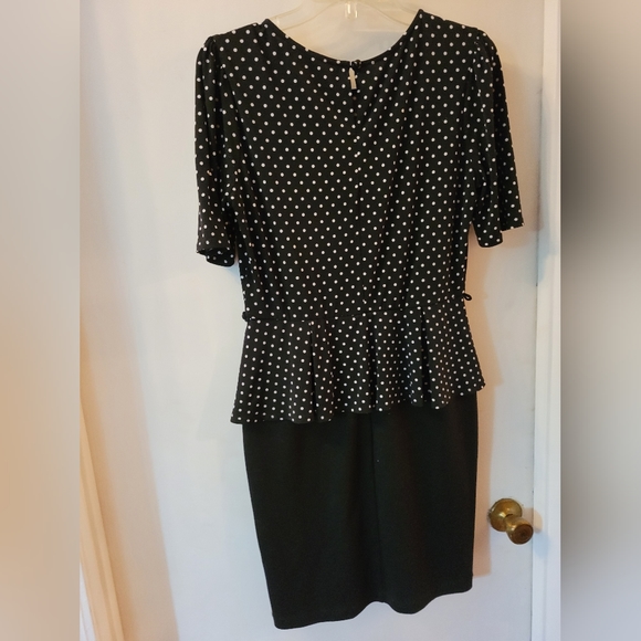 Forever 21 | Polka Dot Peplum Dress - Picture 2 of 7